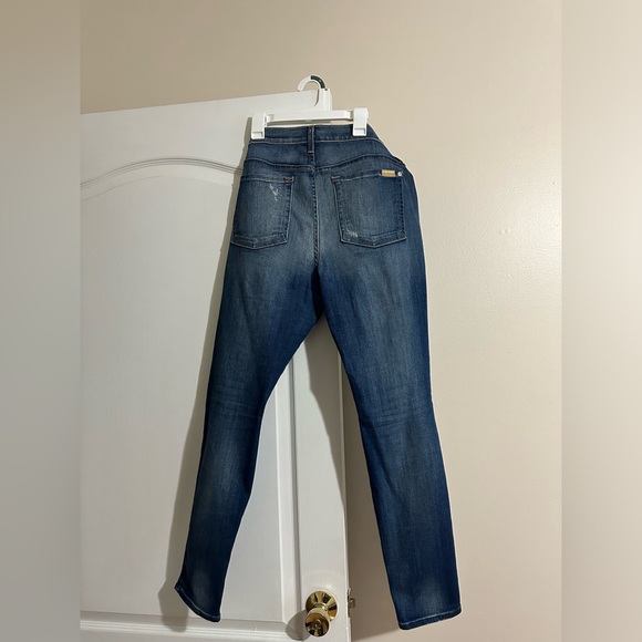 7 for all mankind skinny jeans. - Picture 5 of 8